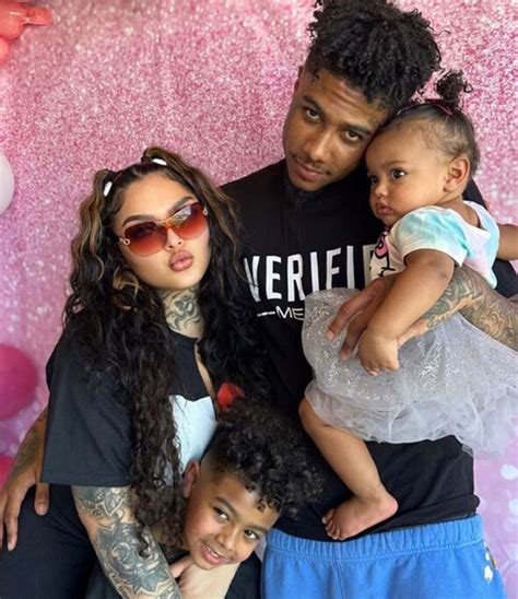 how many kids does blue face have|Blueface (rapper) family: baby mother, son, parents, siblings